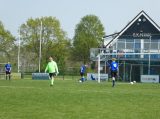 S.K.N.W.K. 3 - FC De Westhoek '20 4 (comp.) seizoen 2021-2022 (1/108)